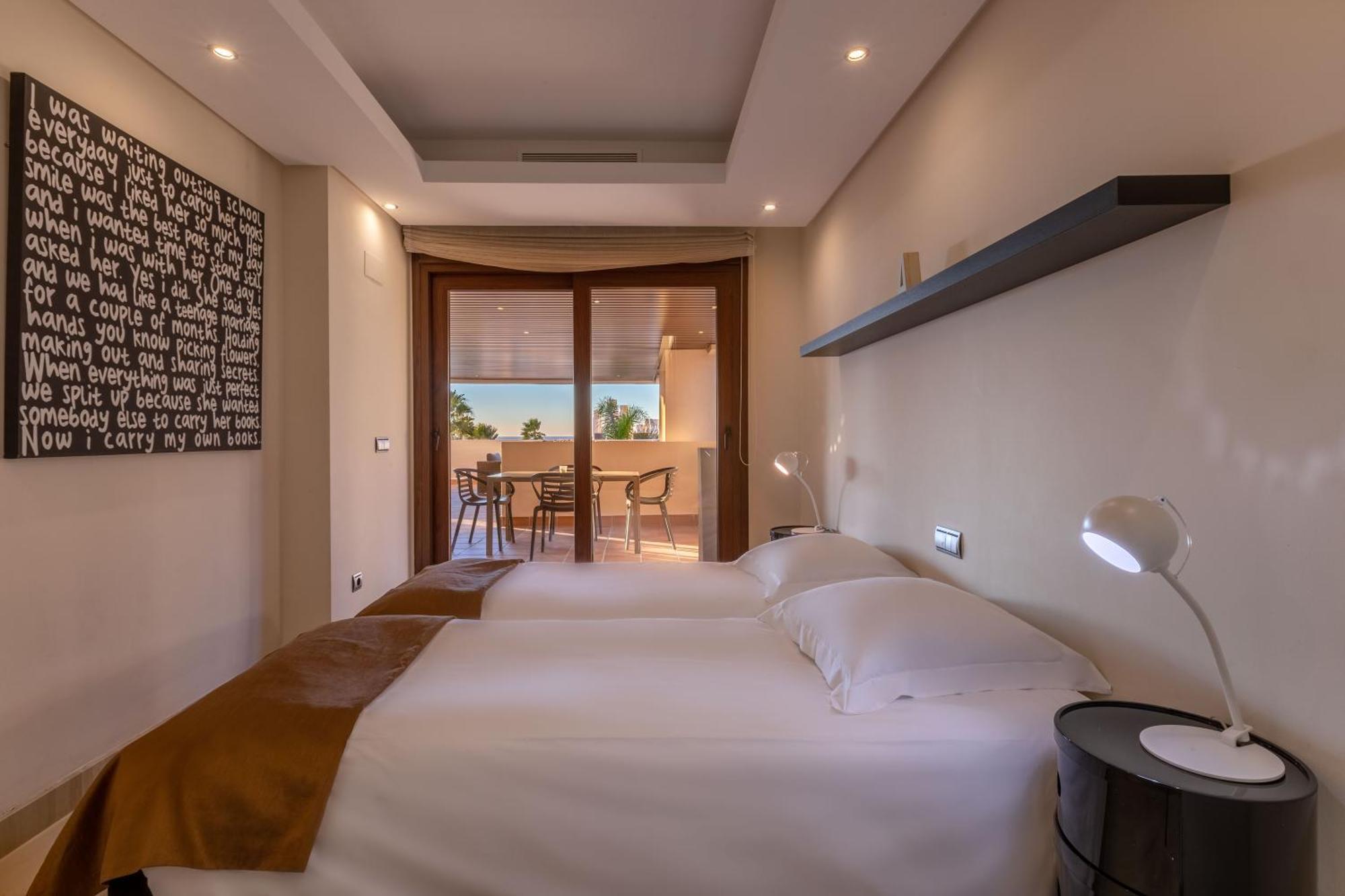 Bahia Boutique Apartments Estepona Dış mekan fotoğraf