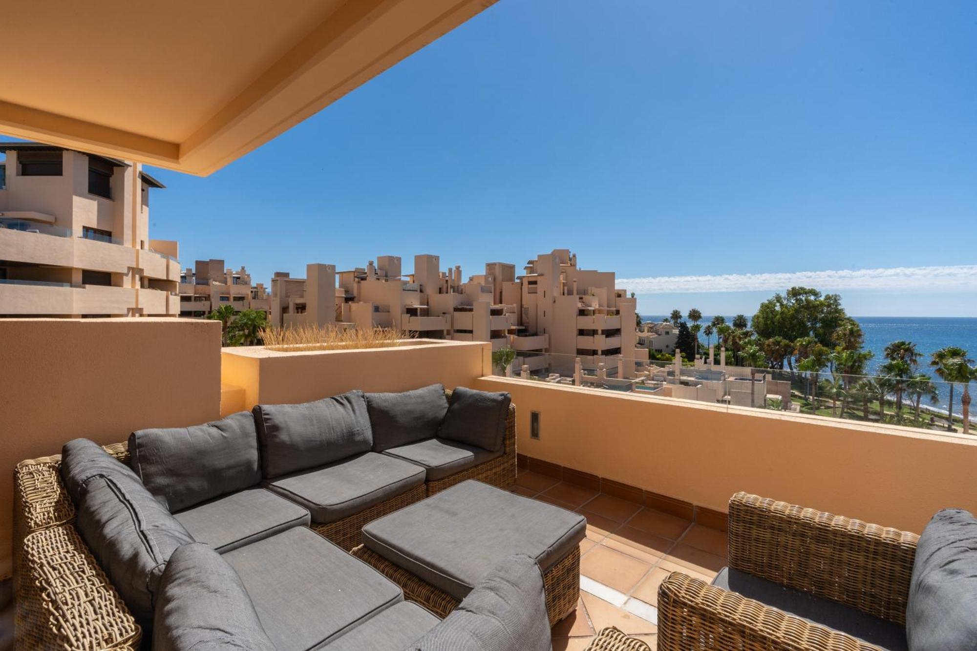 Bahia Boutique Apartments Estepona Dış mekan fotoğraf